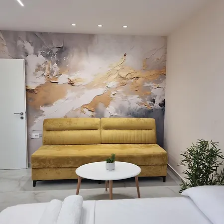 Azure 4 * Tirana